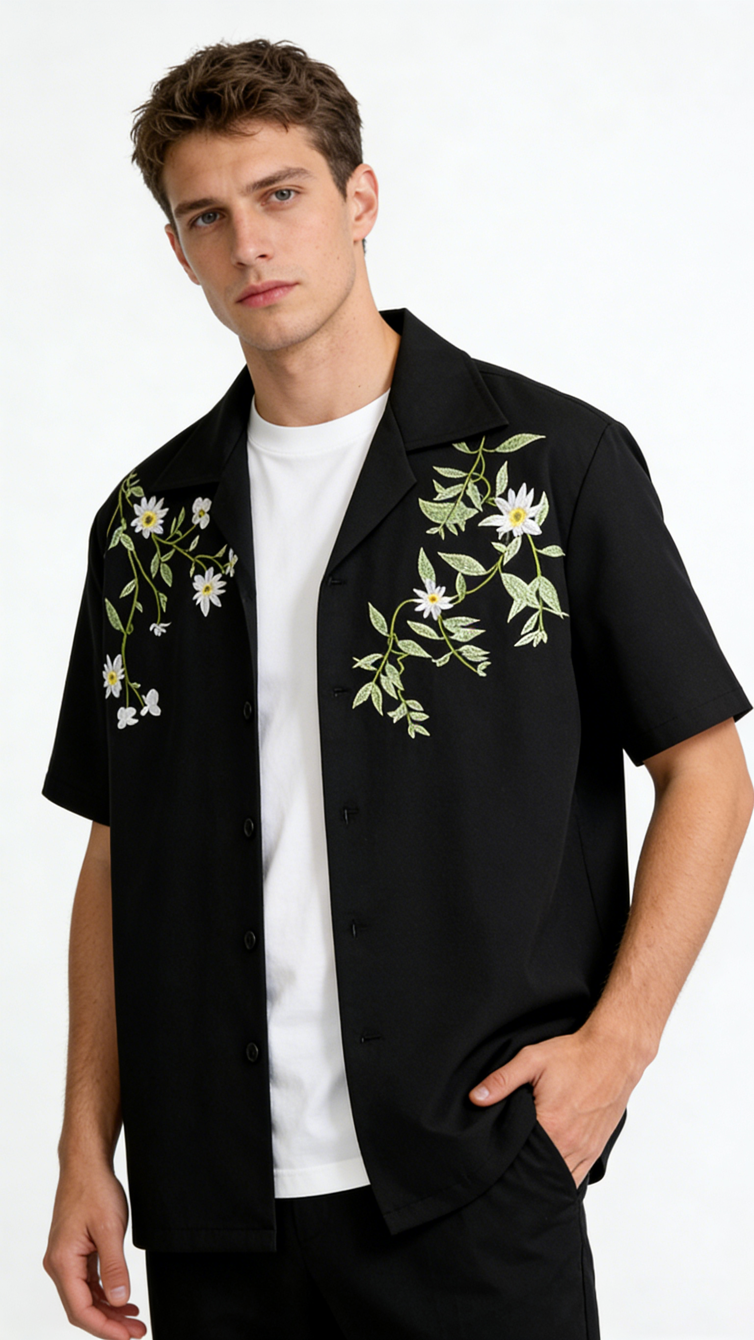 Men's Elegant Embroidery Camp Collar Short Sleeve Shirt