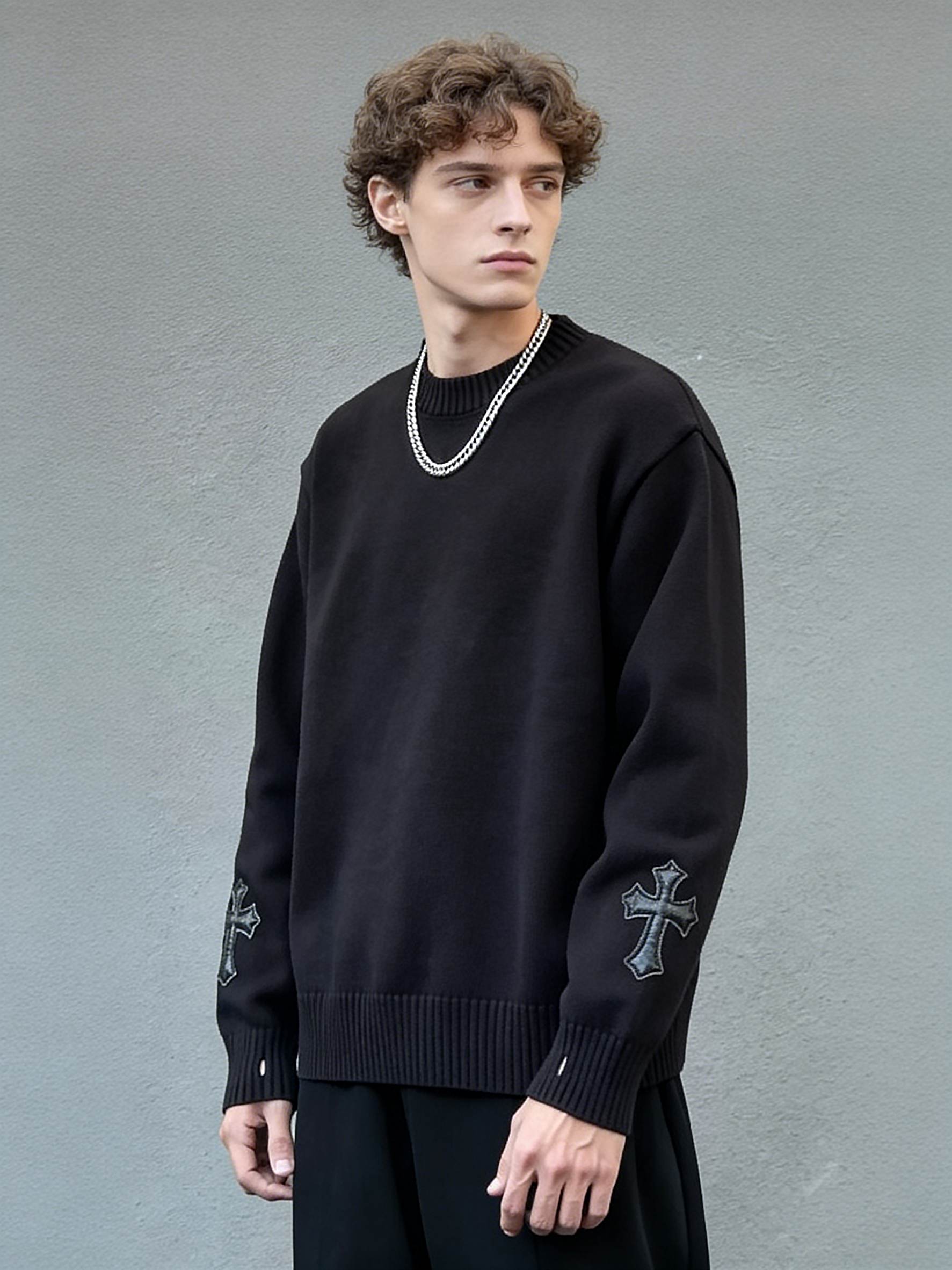 Comfortable and Stylish Crew Neck Pullover Knit Top