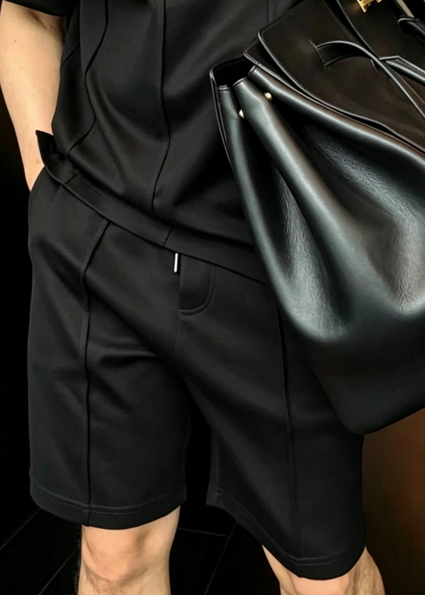 Men's Minimalist Urban Lounge Set – Premium Crew Neck T-Shirt & Tailored Shorts Two-Piece Outfit