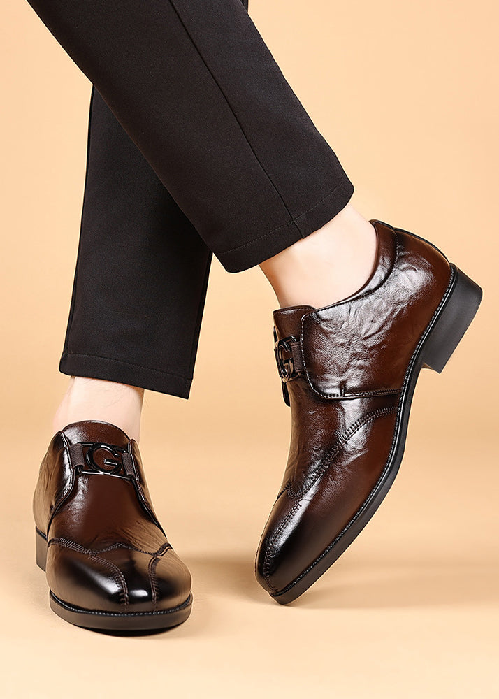 Men’s Embossed Leather Loafers – Slip-On Business Dress Shoes with Embroidered Detail